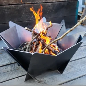 Moderne bålfad i sort stål til udendørs brug – unikt design
