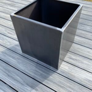 Cortenstål plantekasse 40x40x40 cm med indadbøjet kant – fuldsvejst