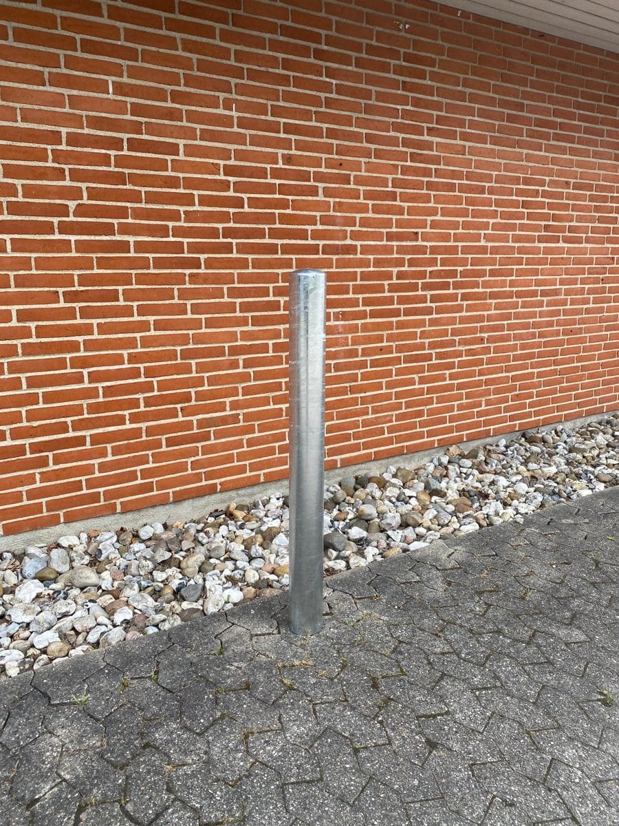 Pullert (stele) i galvaniseret stål til nedstøbning