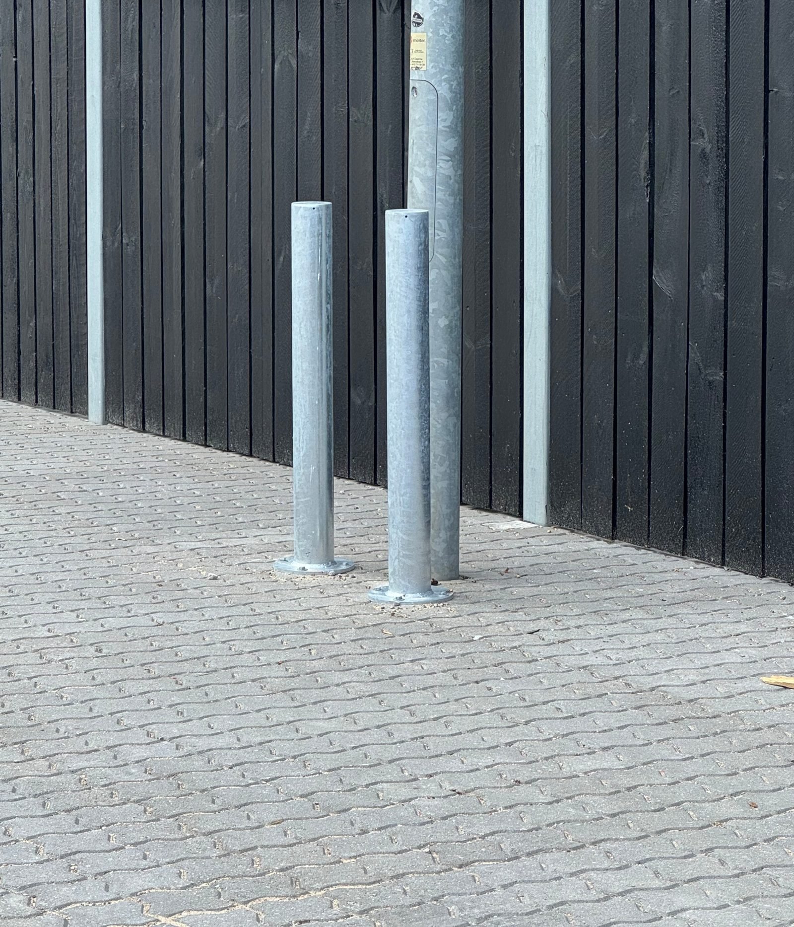 Galvaniseret stål pullert til boltmontage