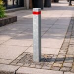 Galvaniseret firkantet pullert med rød refleks