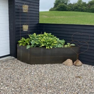 Corten højbed 3 mm i cortenstål – moderne plantekasse til have og terrasse.