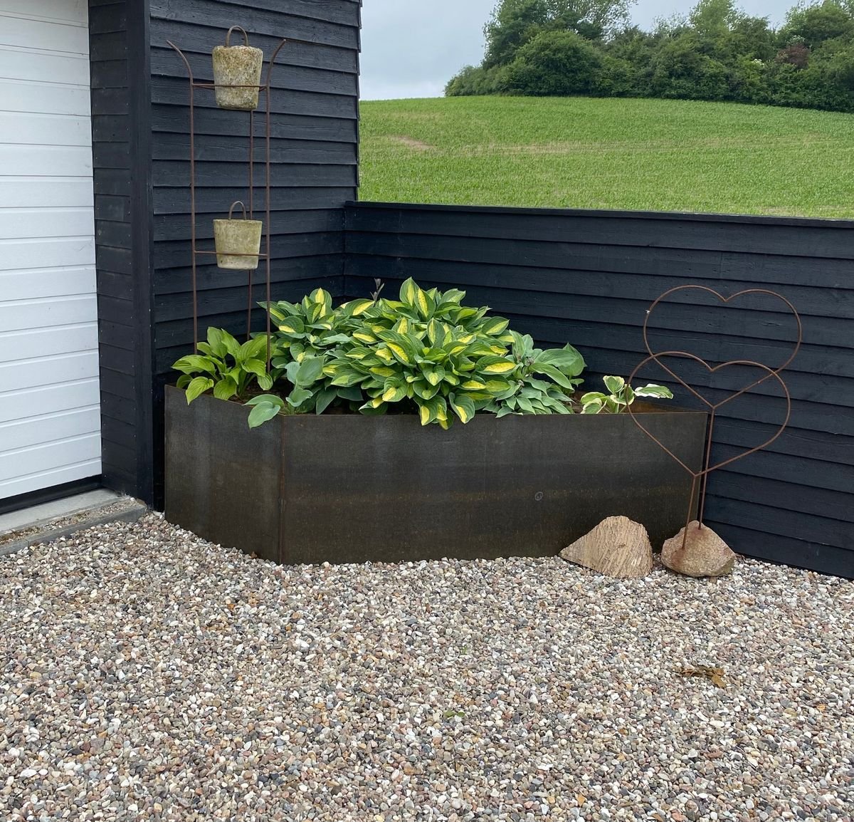 Corten højbed 3 mm i cortenstål – moderne plantekasse til have og terrasse.